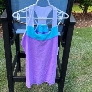 Sofibella tank - size L - NWT